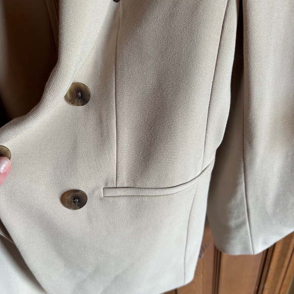 Women's Double Breasted Knit Stretch Blazer from Express, NWT  size Large - Picture 12 of 13